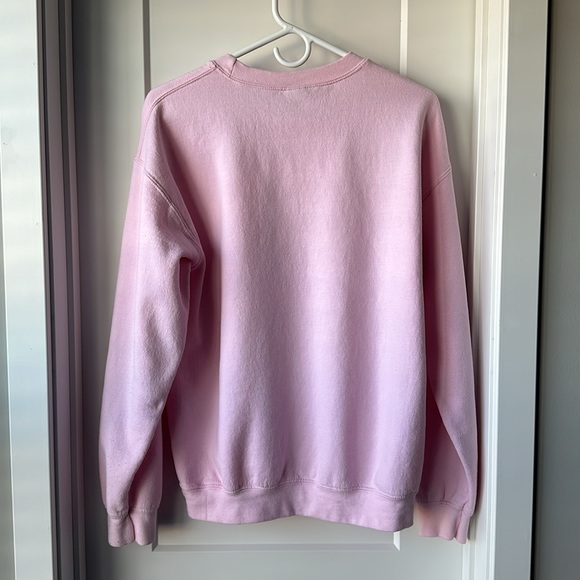 Gildan Pink Graphic Crew Neck - Picture 5 of 5